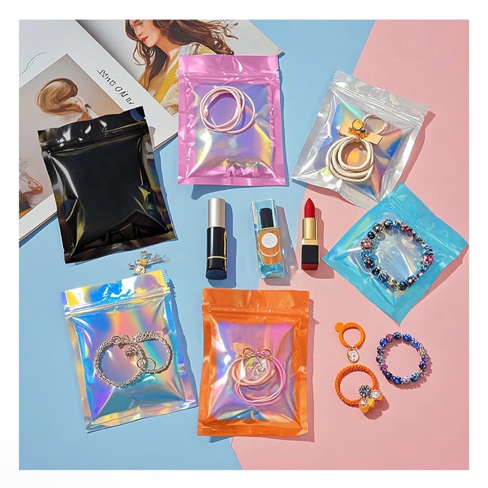 Holographic 20 Pieces Resealable 4 x 6 Inches Foil Pouch Bags - Picture 3 of 3